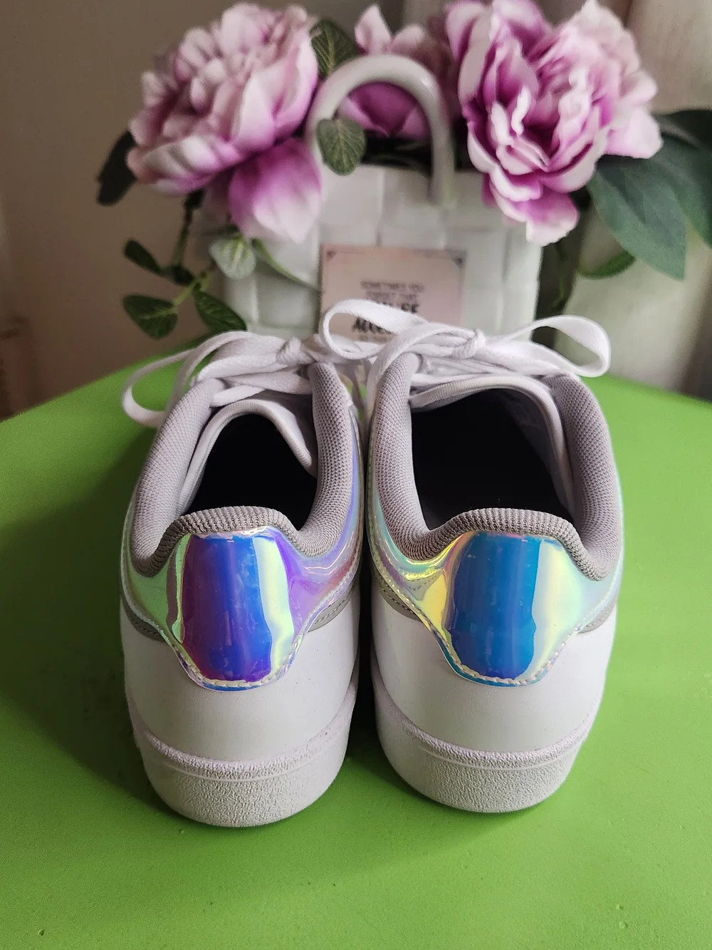 addidas Sneakers White w/iridescent Accent